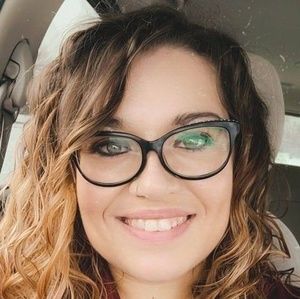 Meet your Posher, Sheena